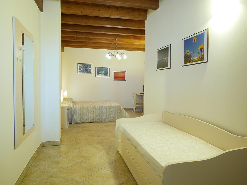Tenuta Cavalieri Leverano Pokój zdjęcie